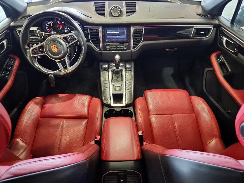 2018 PORSCHE MACAN 8