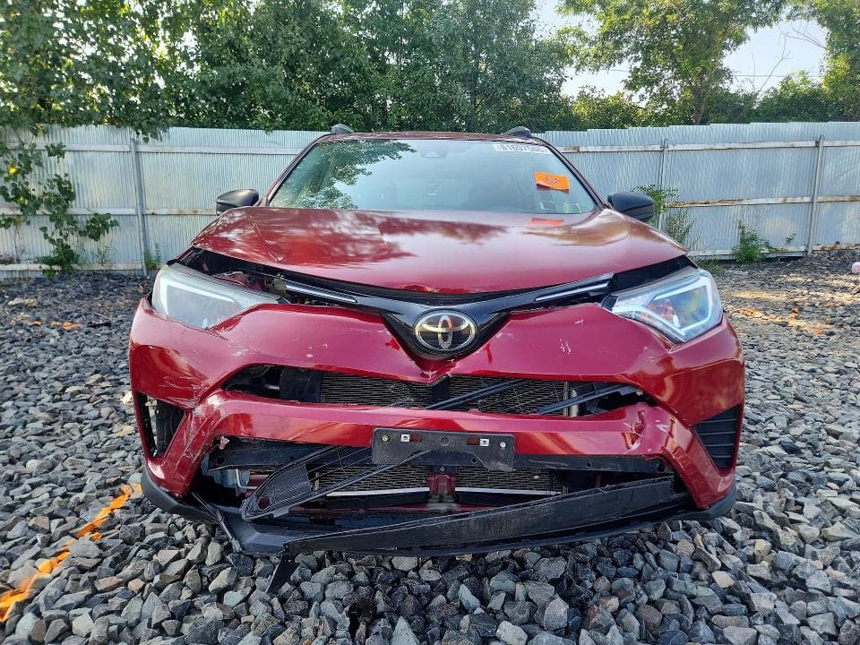 2018 TOYOTA RAV4 LE 5