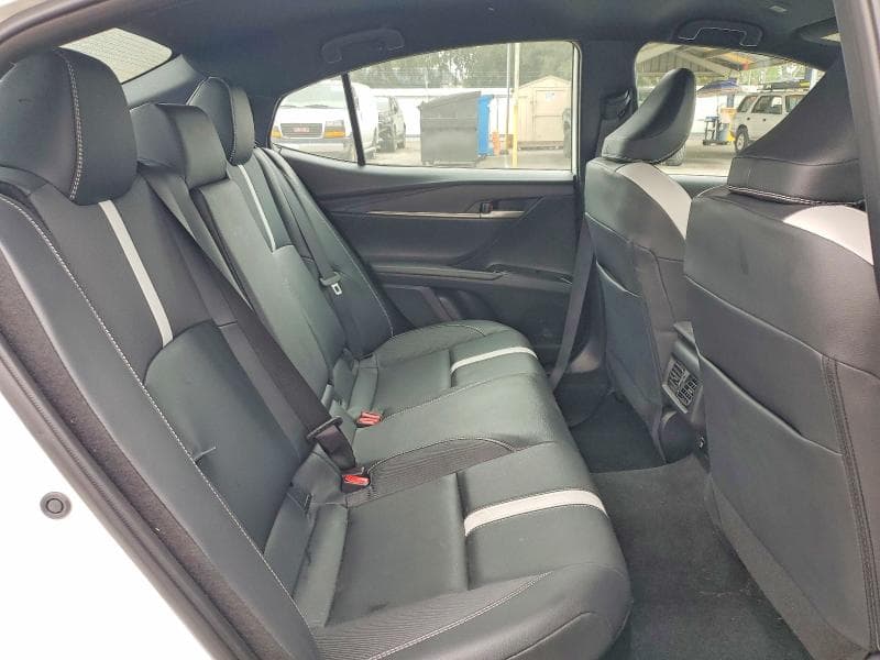 2025 TOYOTA CAMRY SE 10