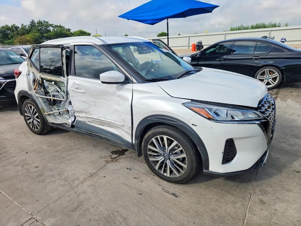 2023 NISSAN KICKS SV 4