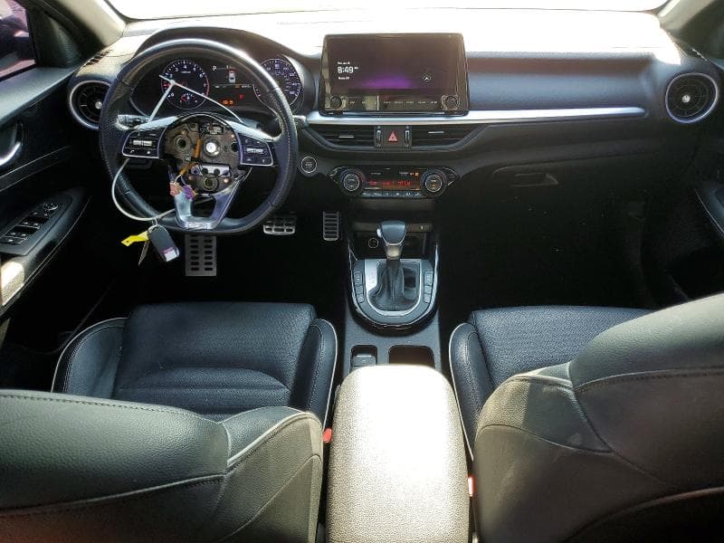 2023 KIA FORTE GT LINE 8