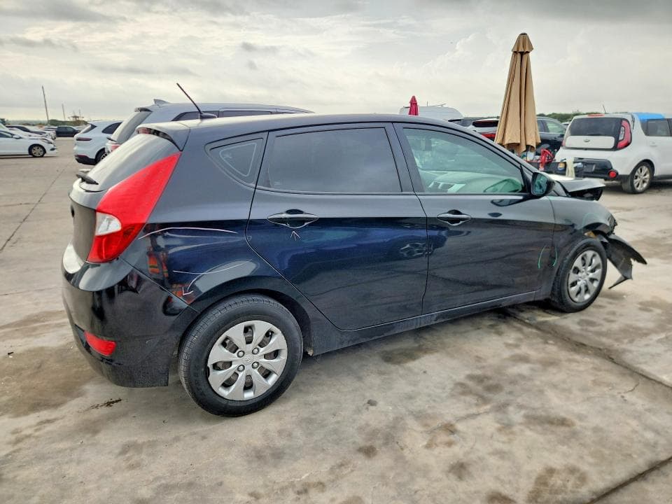 2017 HYUNDAI ACCENT SE 3