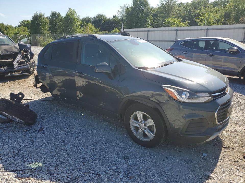2021 CHEVROLET TRAX 1LT 4