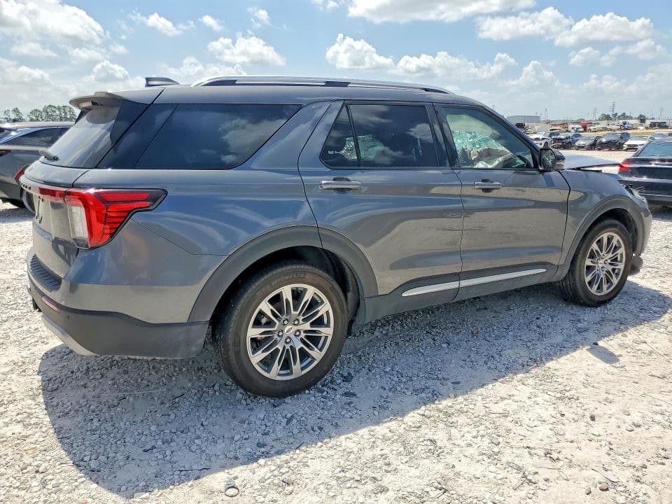 2026 FORD EXPLORER PLATINUM 3