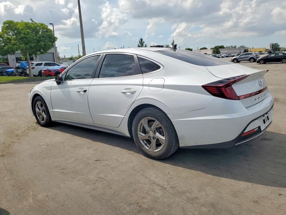 2022 HYUNDAI SONATA SE 2
