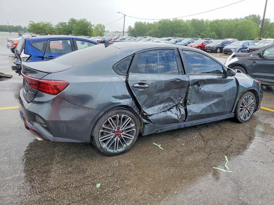 2023 KIA FORTE GT 3