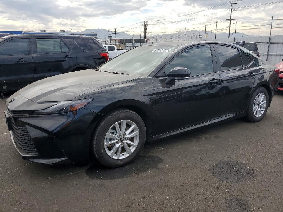 2025 TOYOTA CAMRY LE