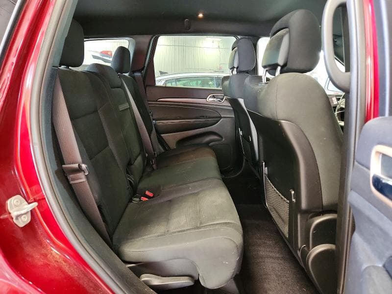 2017 JEEP GRAND CHEROKEE LAREDO 11