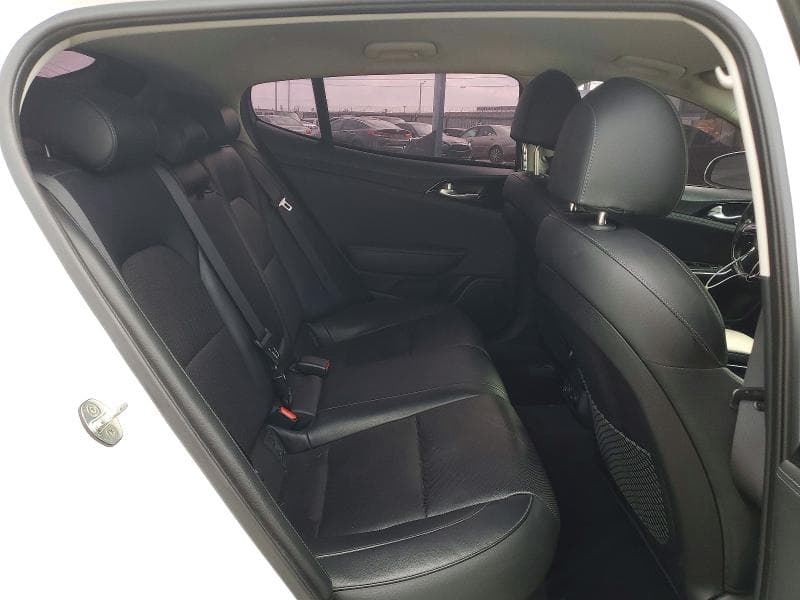 2019 KIA STINGER BASE 10
