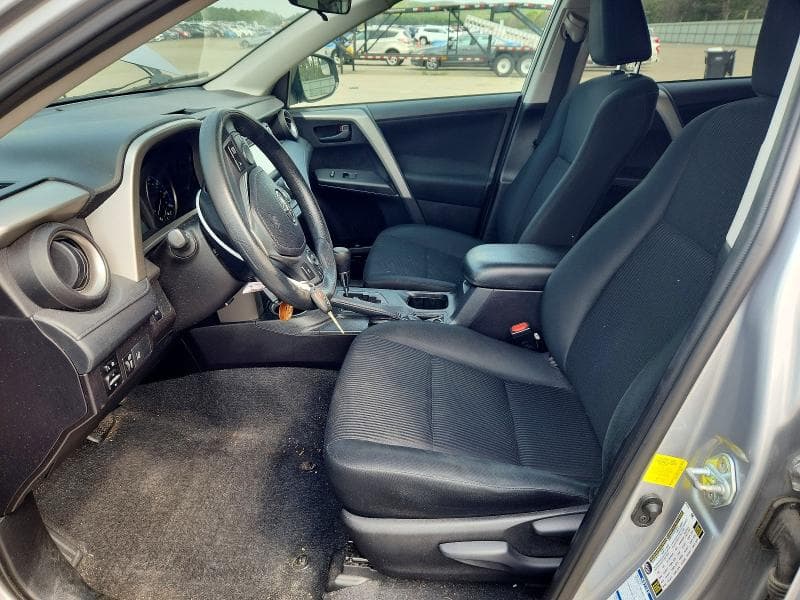 2018 TOYOTA RAV4 LE 7
