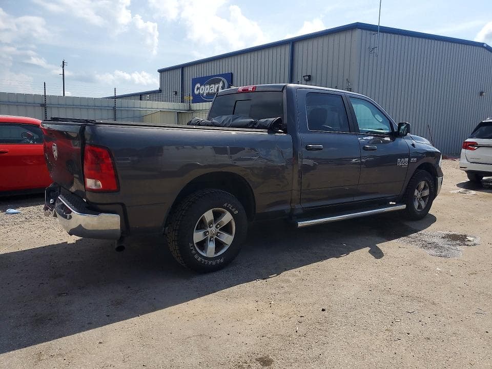 2020 RAM 1500 CLASSIC SLT 3