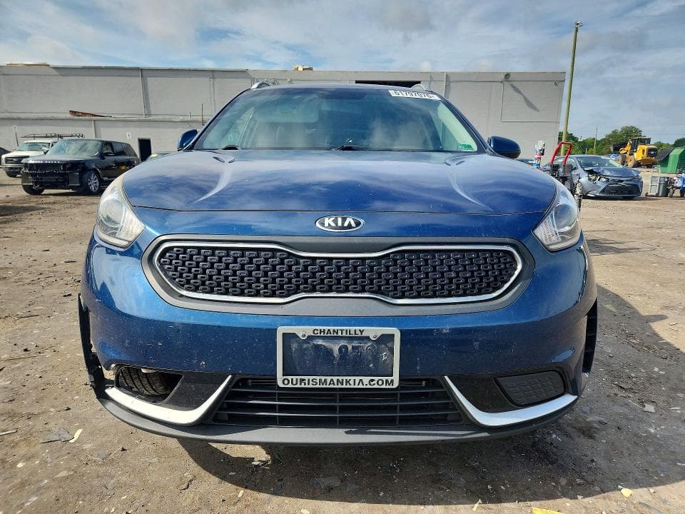 2019 KIA NIRO LX 5