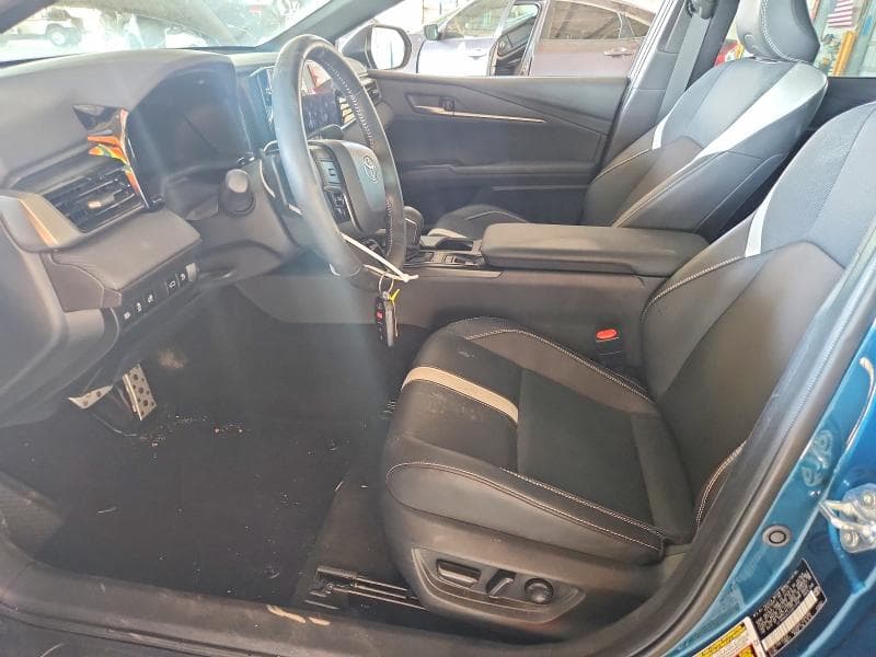 2025 TOYOTA CAMRY SE 7