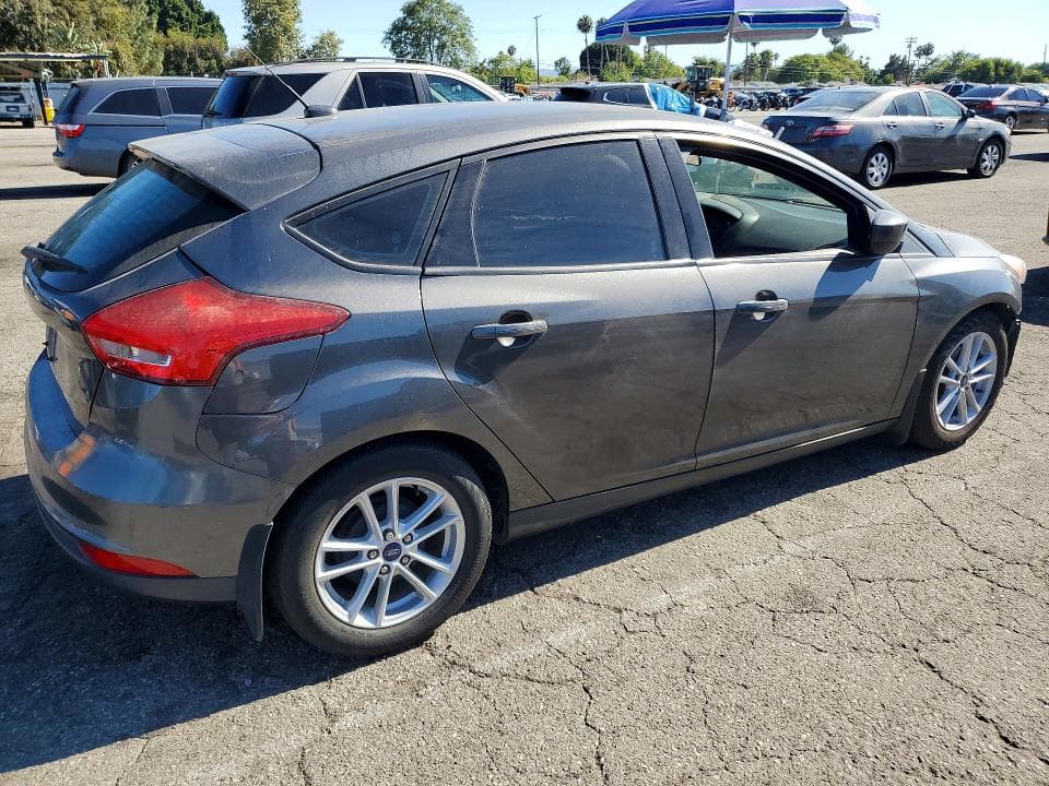 2018 FORD FOCUS SE 3