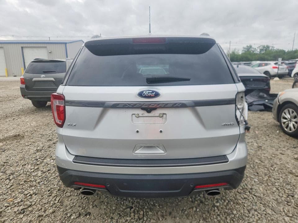 2018 FORD EXPLORER XLT 6