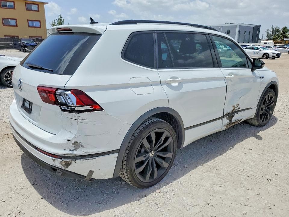 2021 VOLKSWAGEN TIGUAN SE 3