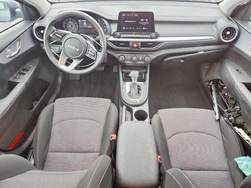 2024 KIA FORTE LXS 8