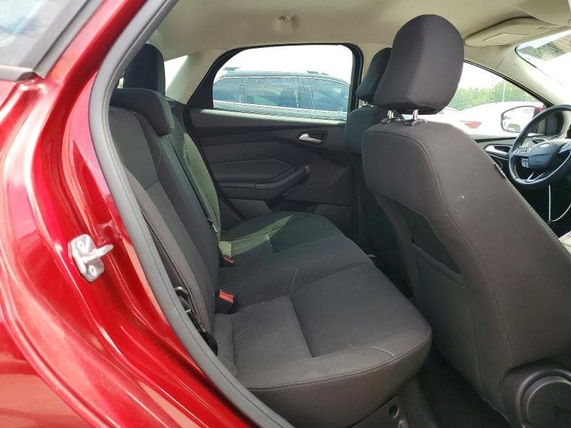 2017 FORD FOCUS SE 10
