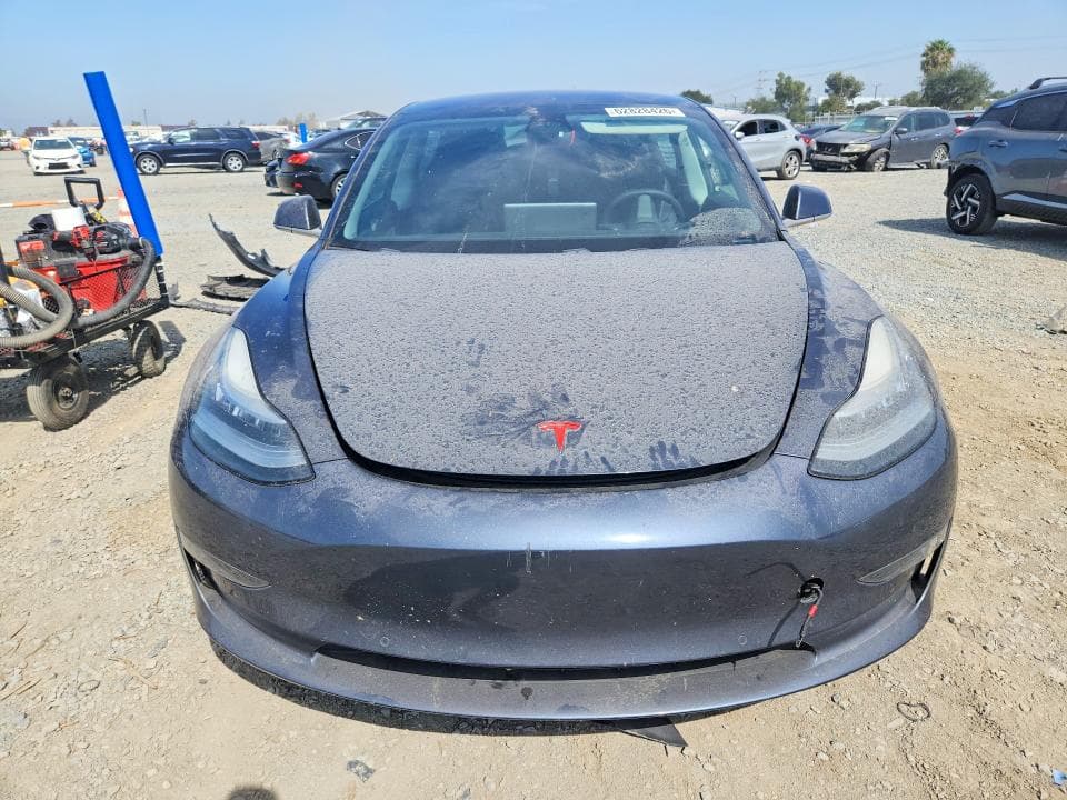 2018 TESLA MODEL 3 5
