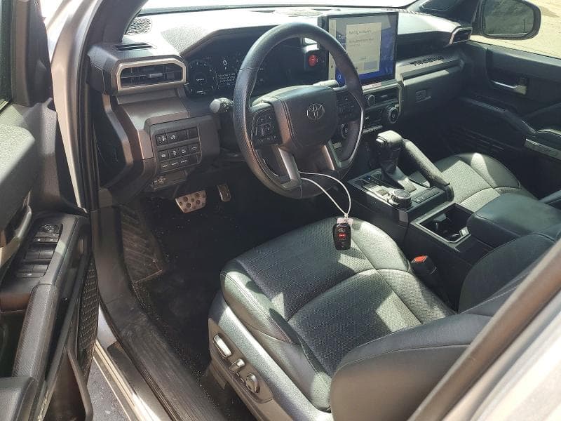 2024 TOYOTA TACOMA TRD SPORT 8