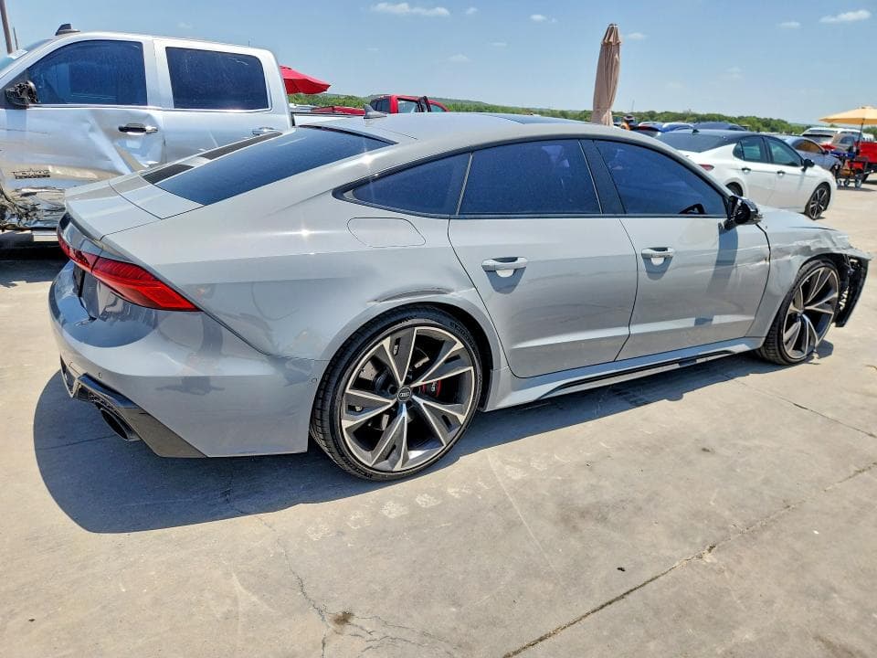 2021 AUDI RS7 3