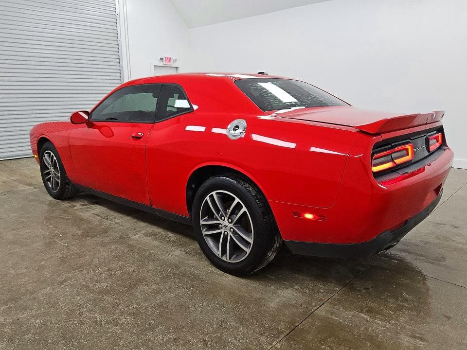 2019 DODGE CHALLENGER SXT 2