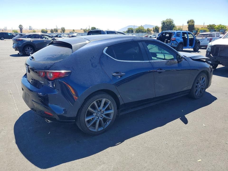 2023 MAZDA 3 PREFERRED 3