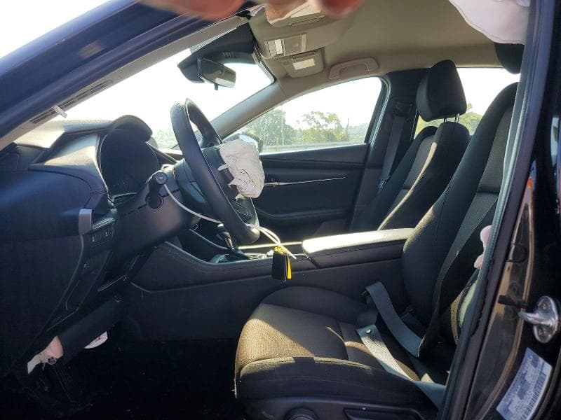2022 MAZDA 3 7
