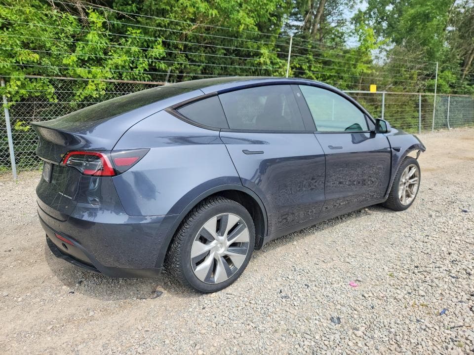 2022 TESLA MODEL Y 3