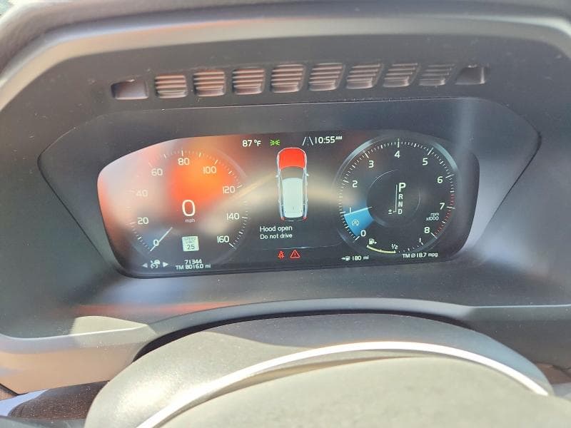 2018 VOLVO XC90 T6 9