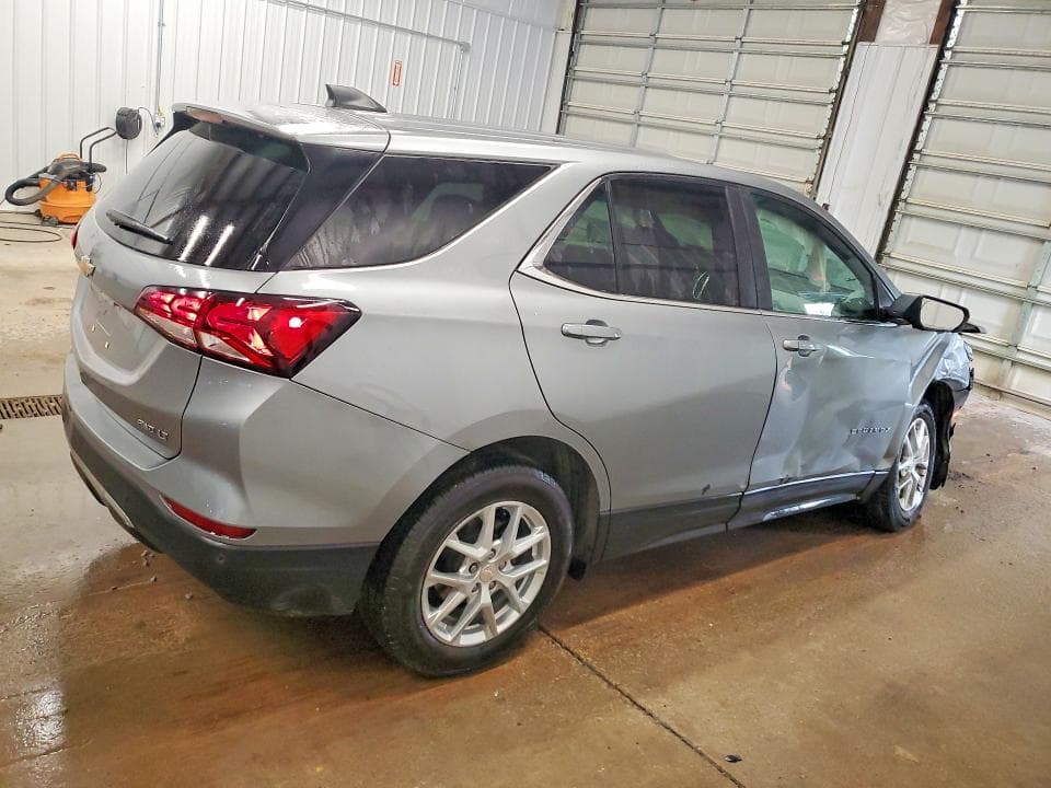 2023 CHEVROLET EQUINOX LT 3