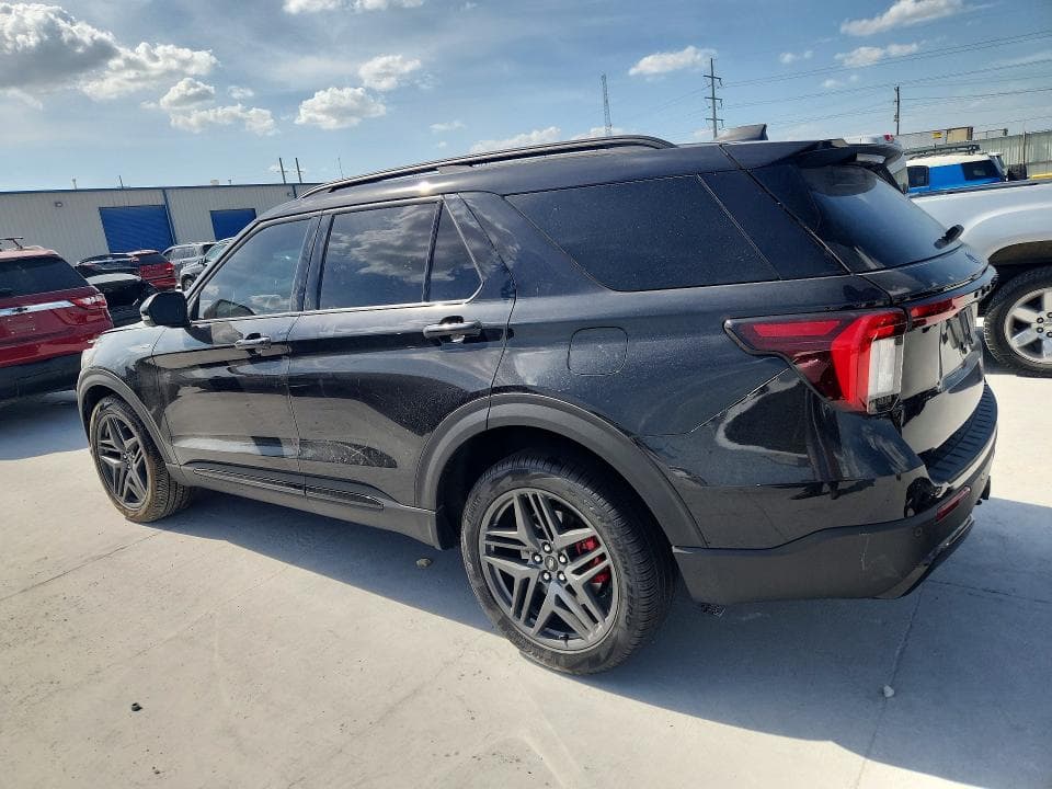 2025 FORD EXPLORER ST-LINE 2