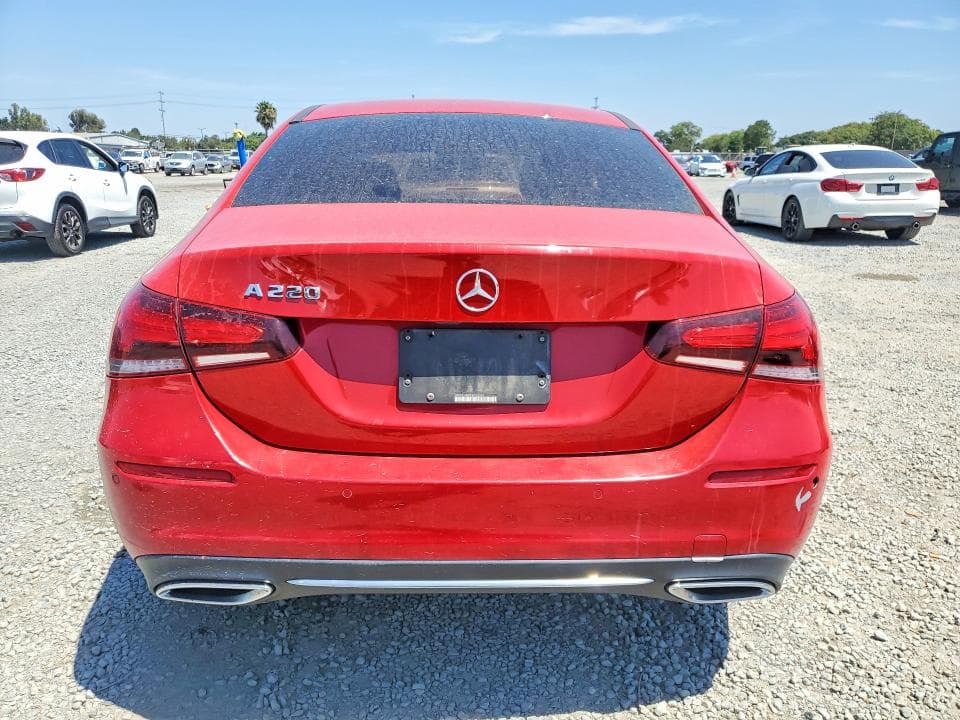 2019 MERCEDES-BENZ A 220 6