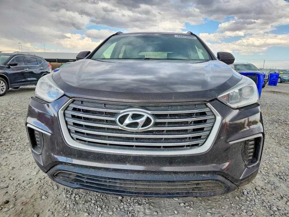 2017 HYUNDAI SANTA FE SE 5