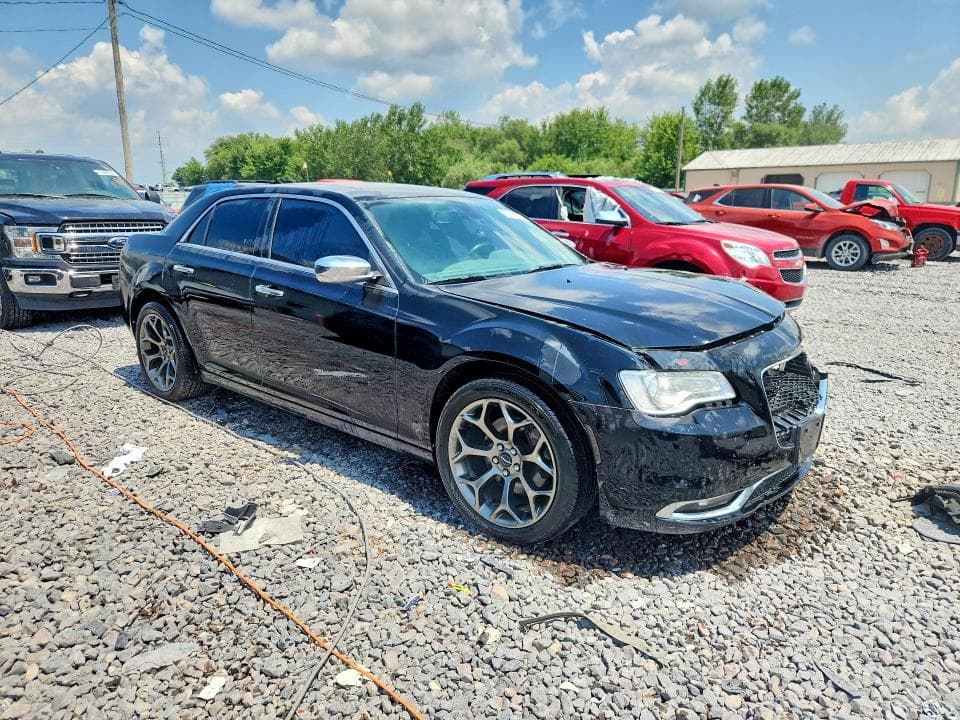 2017 CHRYSLER 300C 4