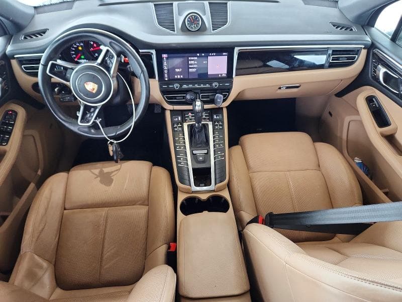 2021 PORSCHE MACAN 8