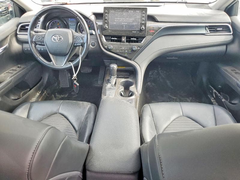 2021 TOYOTA CAMRY SE 8