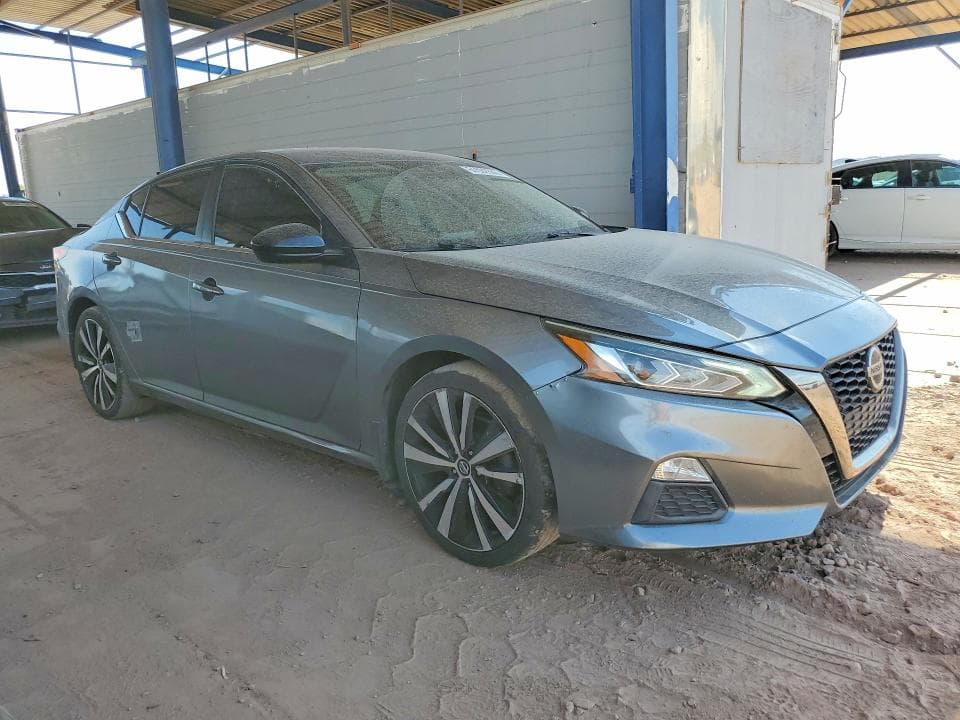 2020 NISSAN ALTIMA SR 4