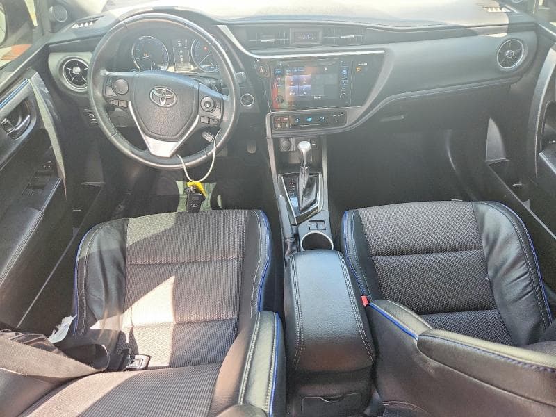 2017 TOYOTA COROLLA SE 8