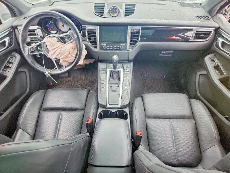 2018 PORSCHE MACAN S 8