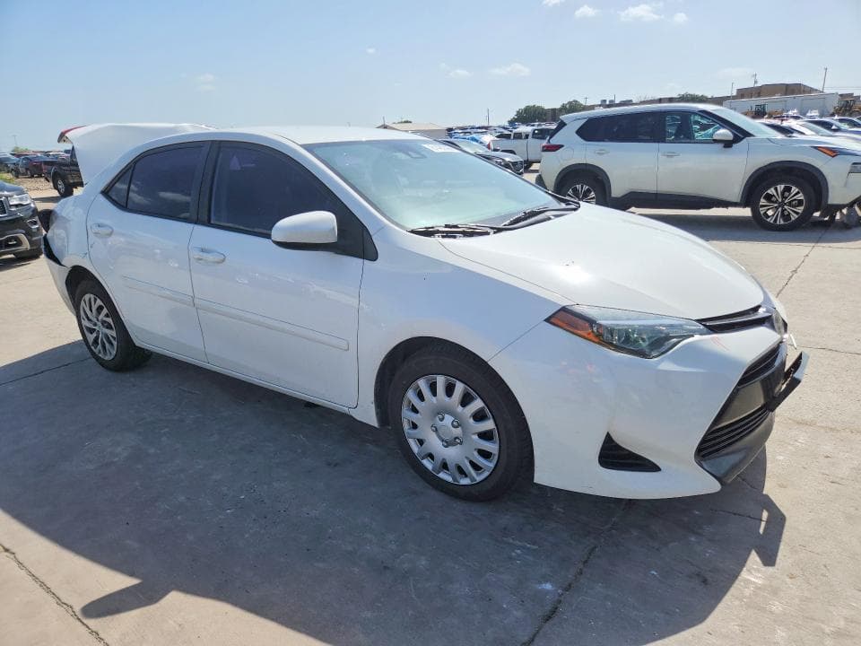 2019 TOYOTA COROLLA LE 4