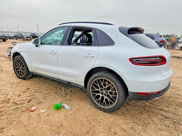 2018 PORSCHE MACAN 2
