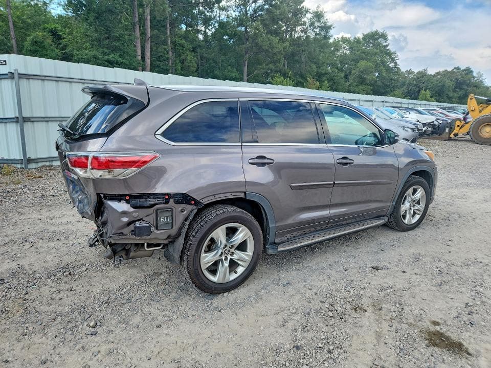 2021 TOYOTA HIGHLANDER LIMITED PLATINUM 3