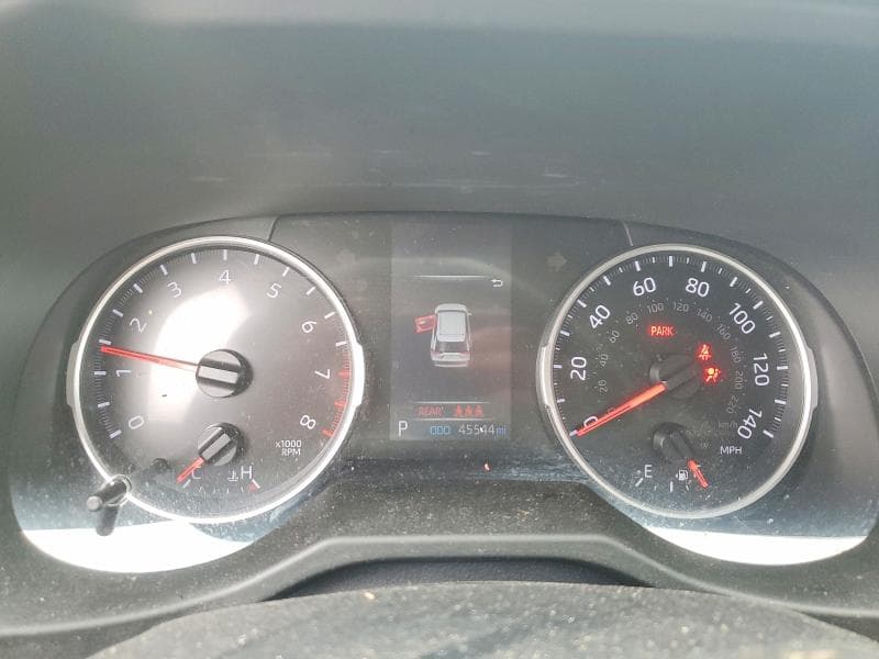 2019 TOYOTA RAV4 LE 9