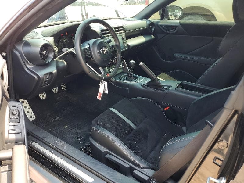2023 TOYOTA GR 86 PREMIUM 8