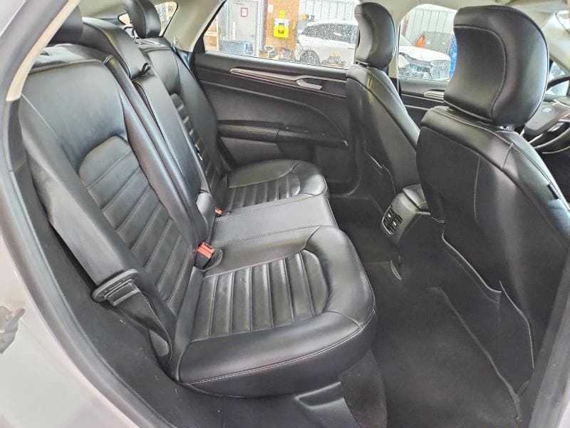 2017 FORD FUSION SE 10