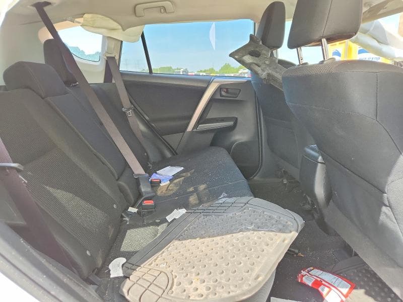 2018 TOYOTA RAV4 LE 11