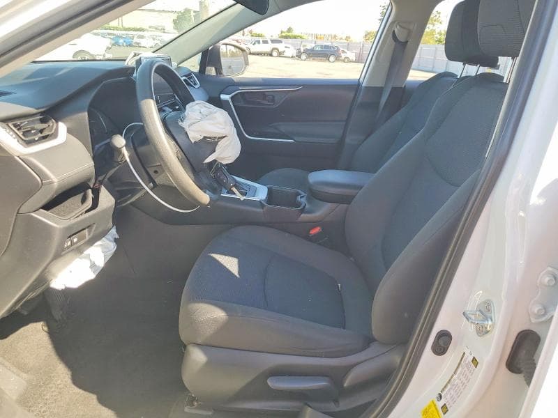 2023 TOYOTA RAV4 LE 7