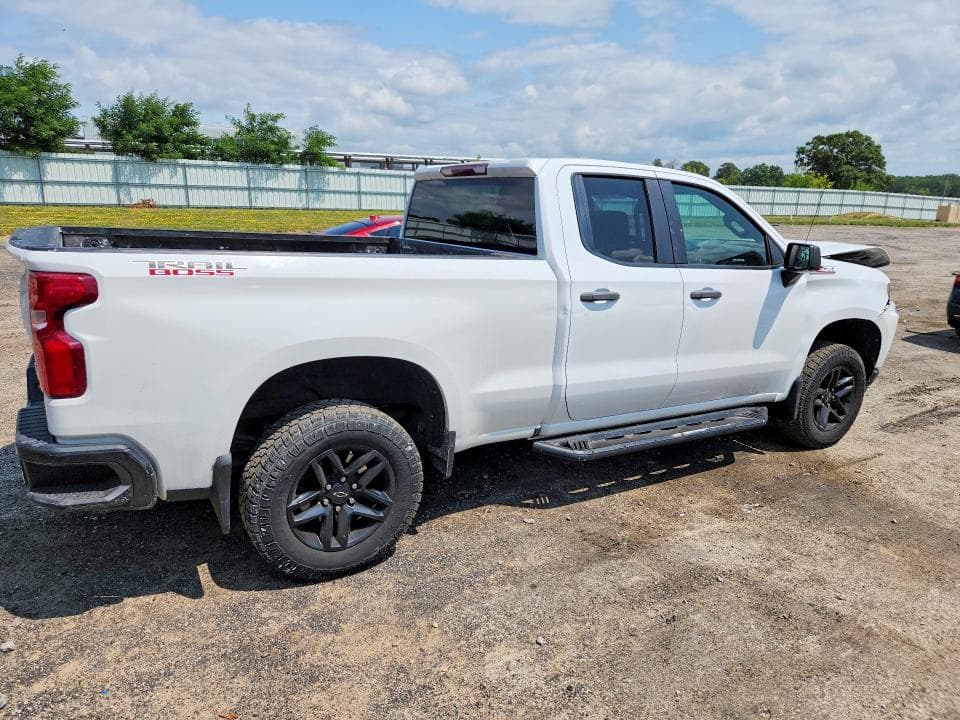 2019 CHEVROLET 1500 3