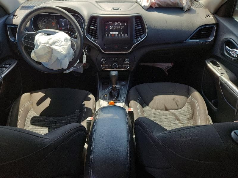 2019 JEEP CHEROKEE LATITUDE 8